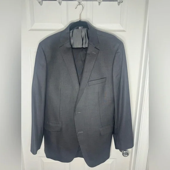 Apt. 9 Suit 46R Slim Fit Charcoal Grey Jacket and 36/32 pants Suits